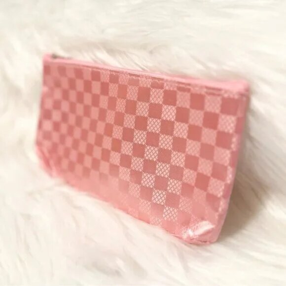 Checkered Cosmetics Bag - Picture 4 of 4